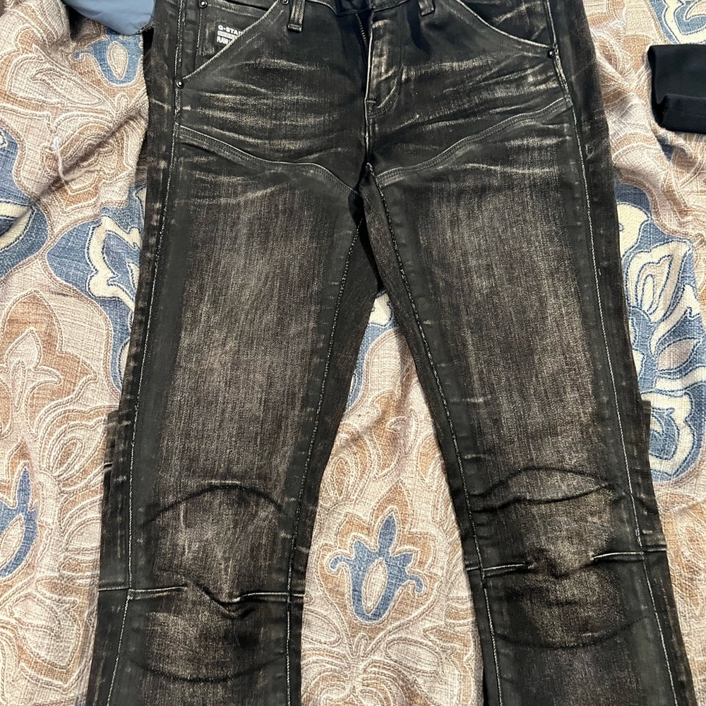 G star raw jeans fits really nice